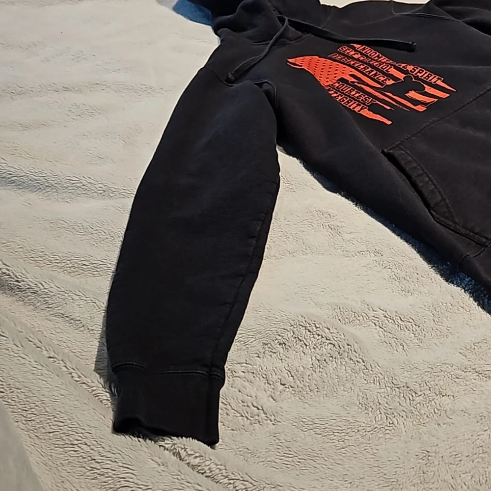 Mens small Tae Kwon do hoodie - Picture 4 of 7